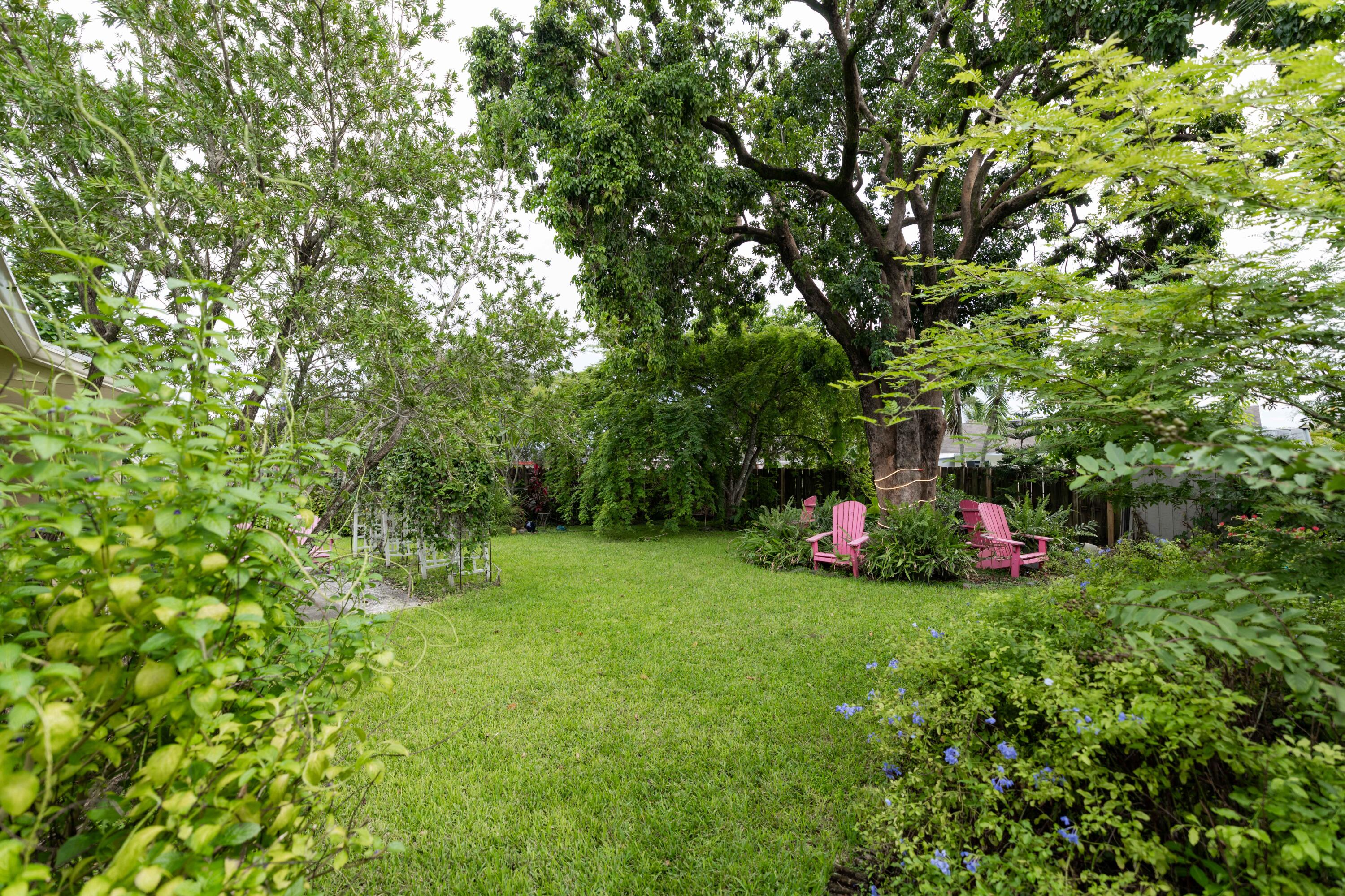 11030 Nw 27th Street Property Photo 25