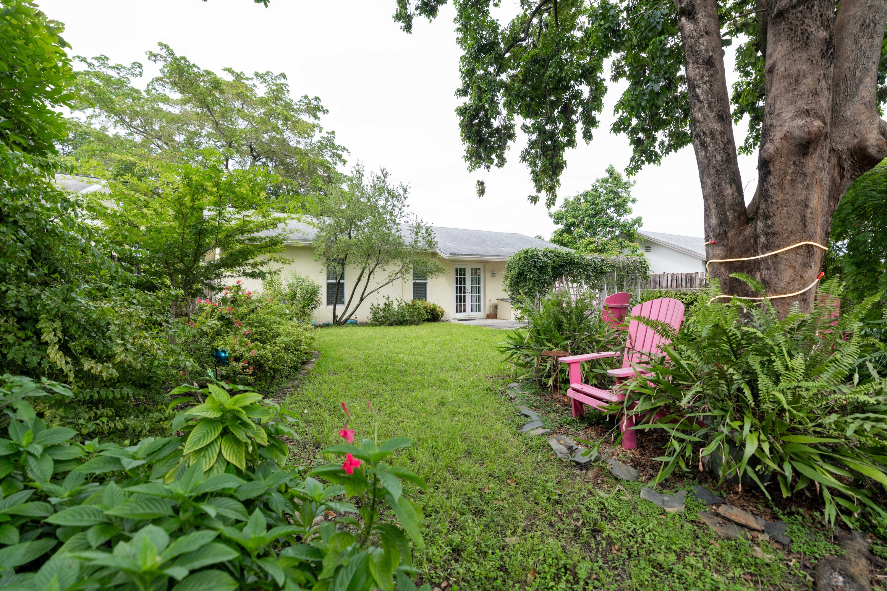 11030 Nw 27th Street Property Photo 28