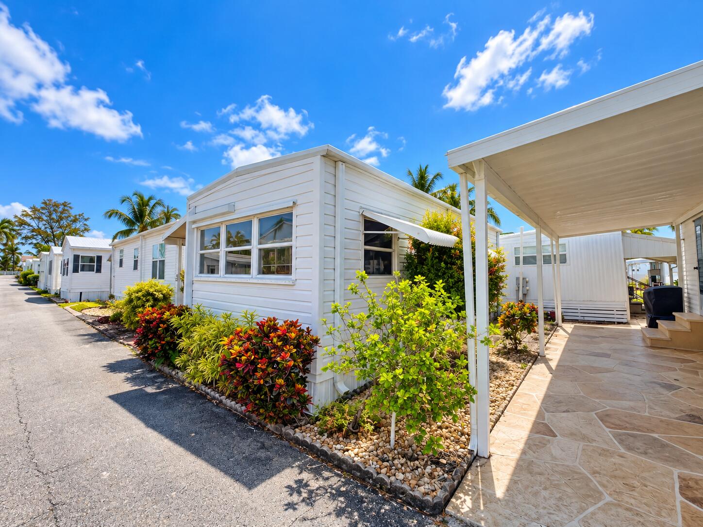 15 Hibiscus Drive H Property Photo 1