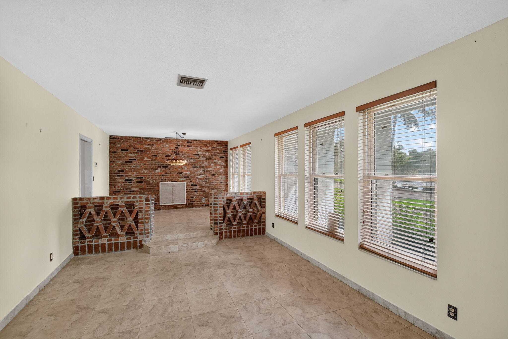 8 Bell Lane Property Photo 11