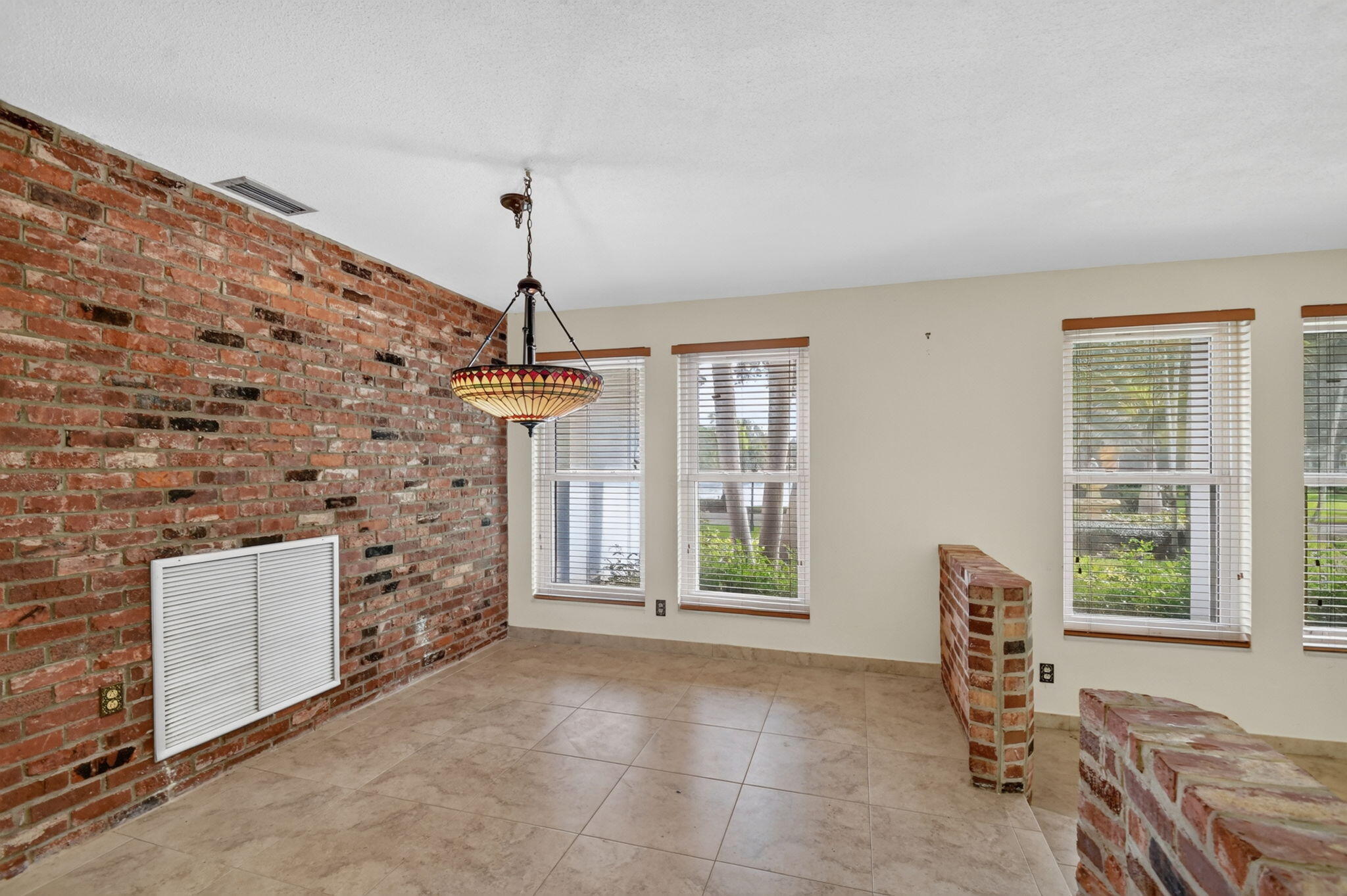 8 Bell Lane Property Photo 14