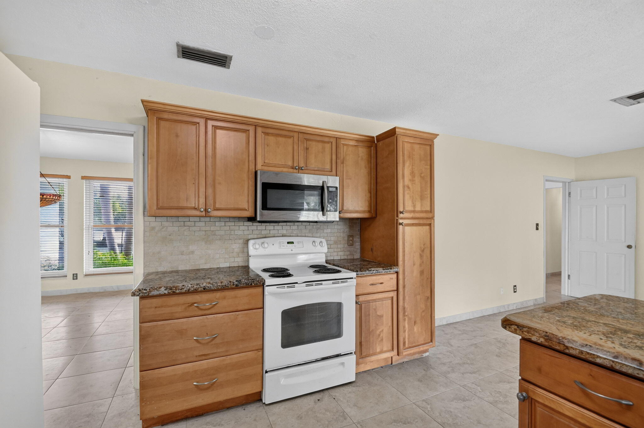 8 Bell Lane Property Photo 23