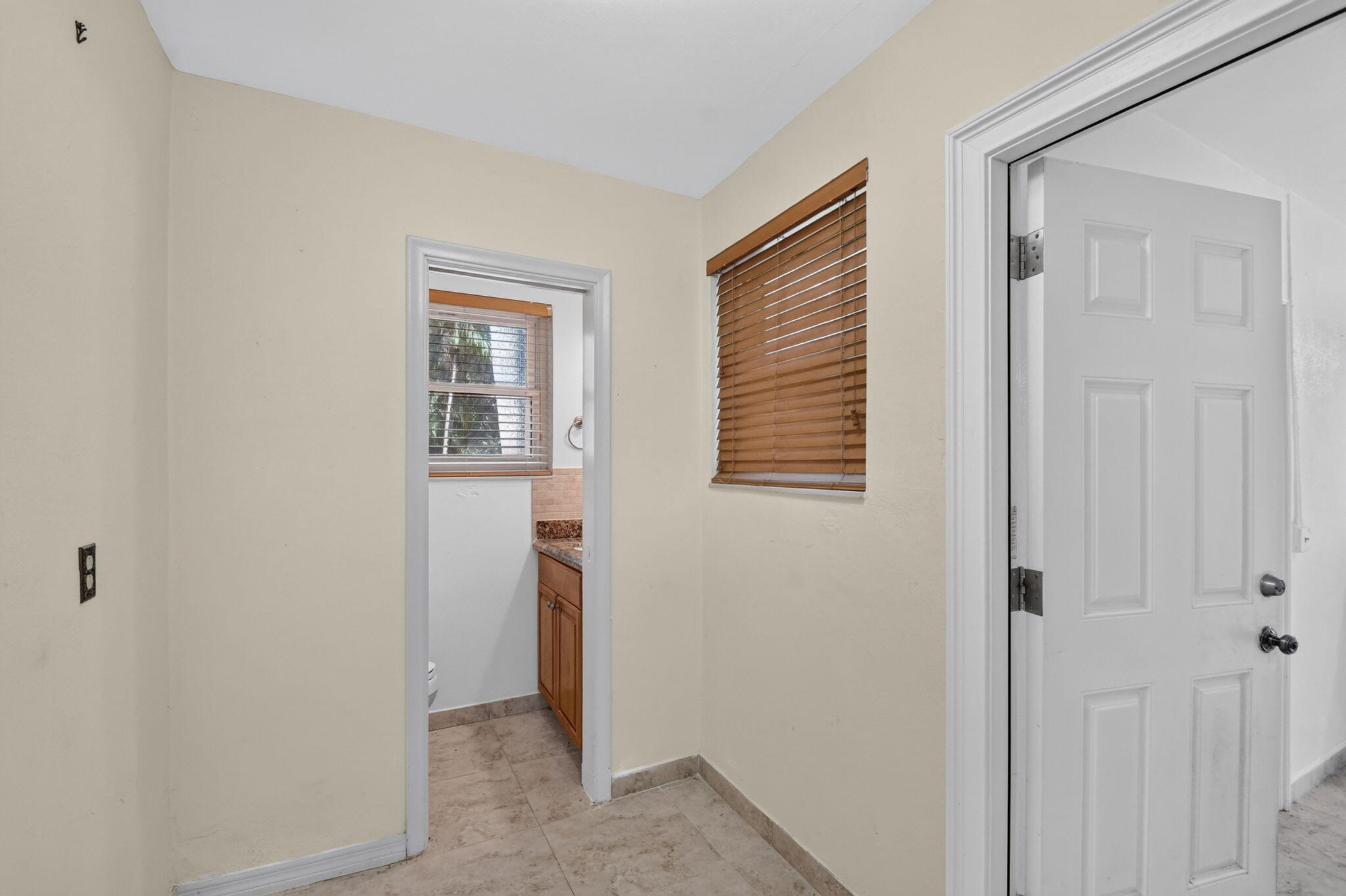 8 Bell Lane Property Photo 24