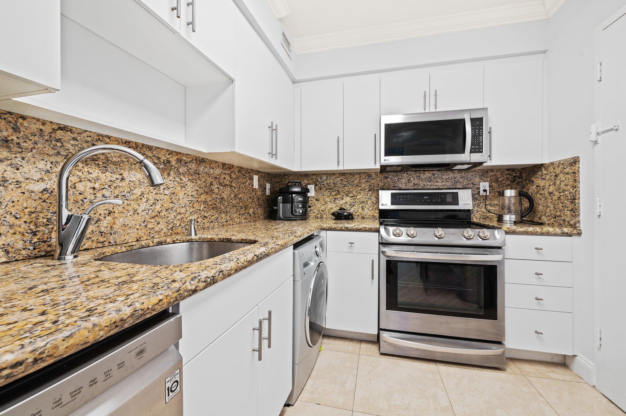 2501 S Ocean Drive 1516 Property Photo 8