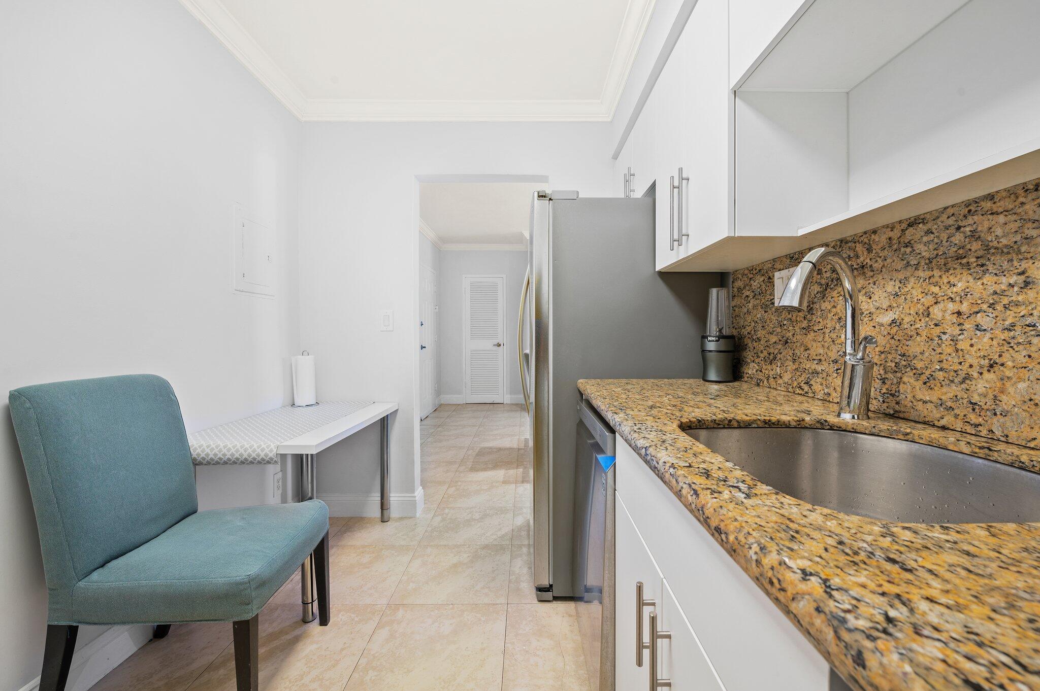 2501 S Ocean Drive 1516 Property Photo 10