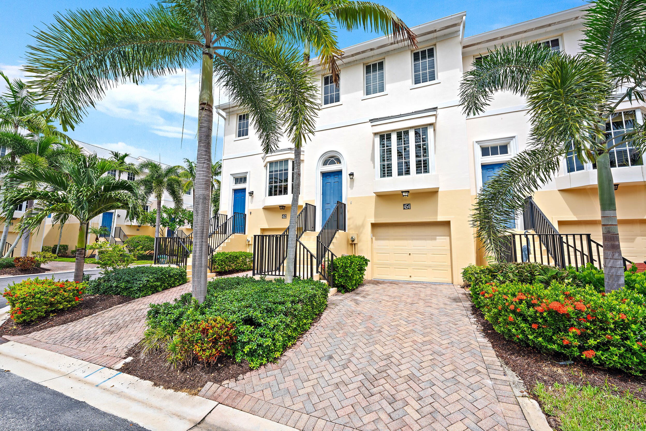 454 Juno Dunes Way