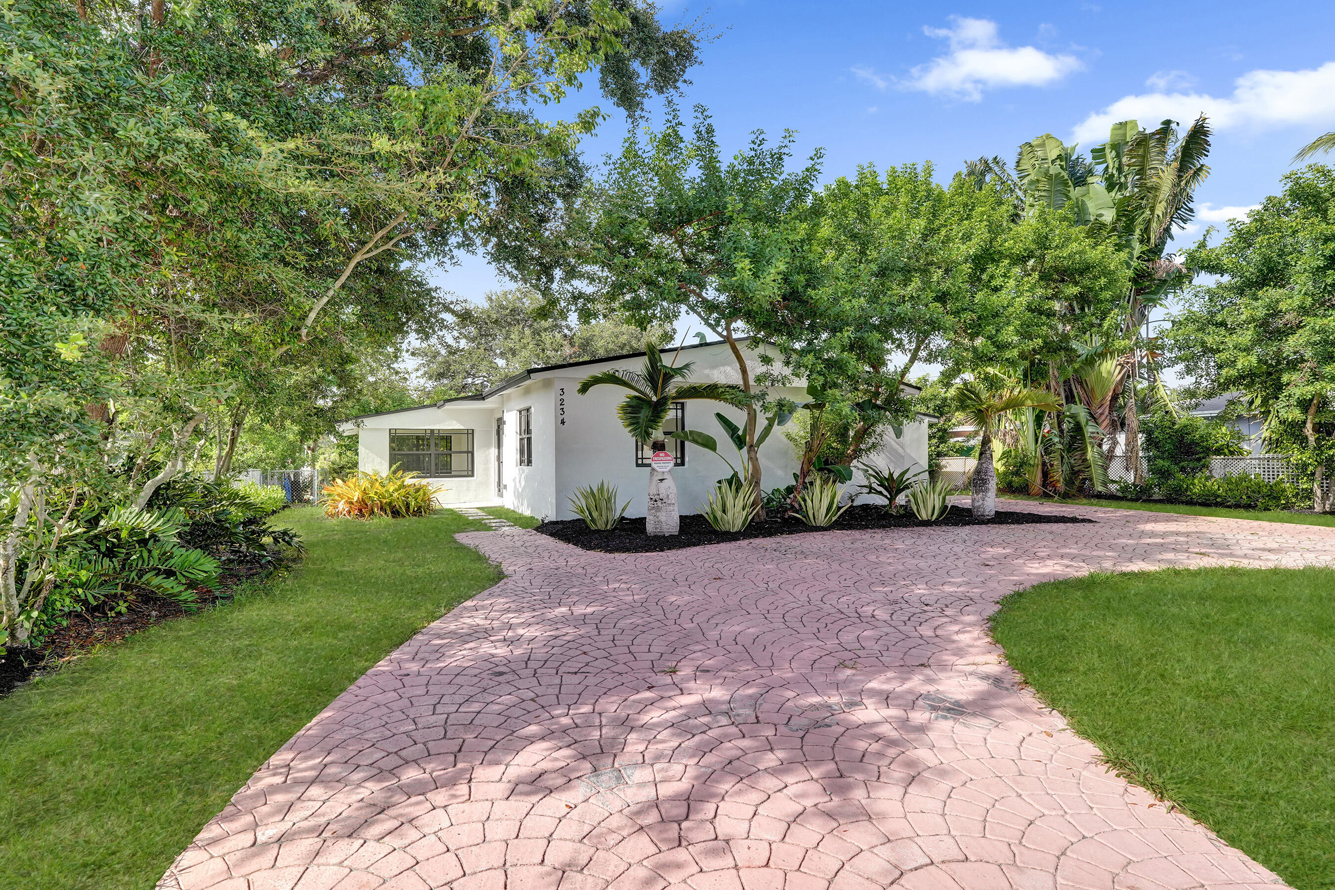 3234 Taft Street Property Photo 53