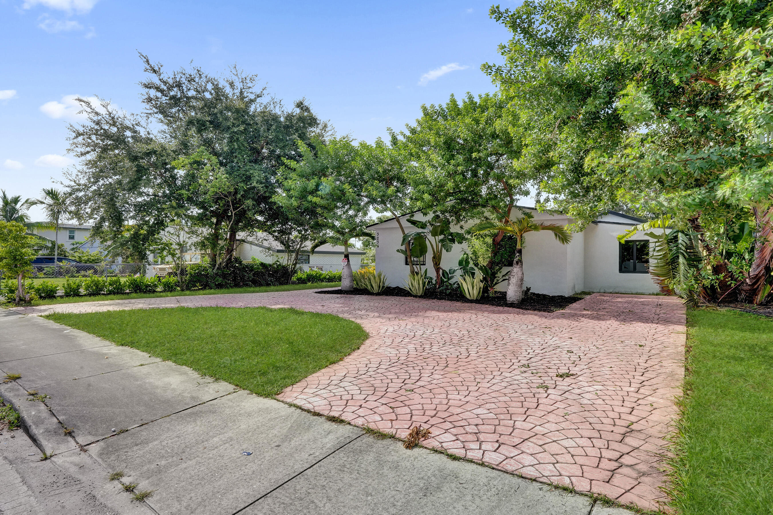 3234 Taft Street Property Photo 61