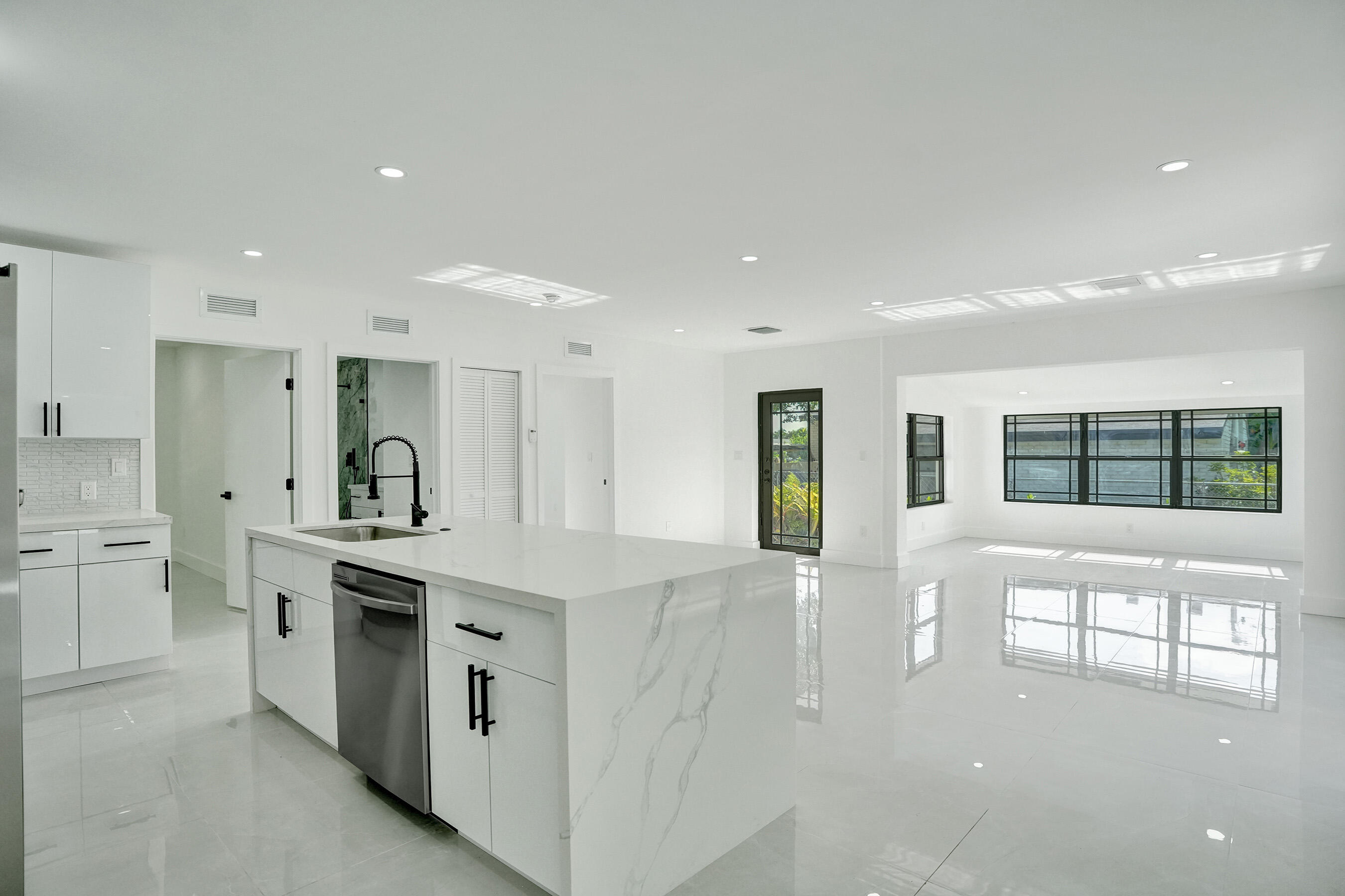 3234 Taft Street Property Photo 66