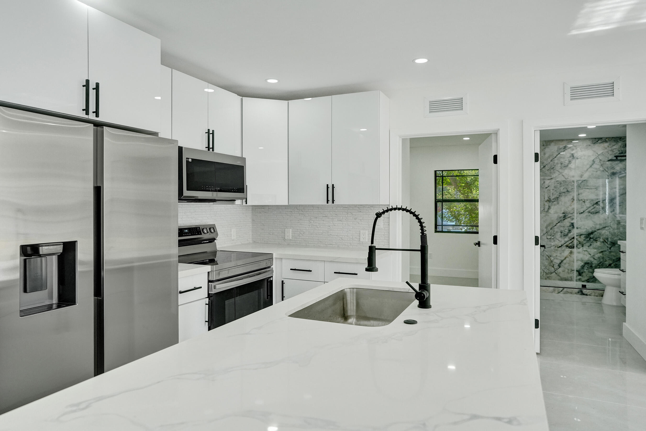 3234 Taft Street Property Photo 67