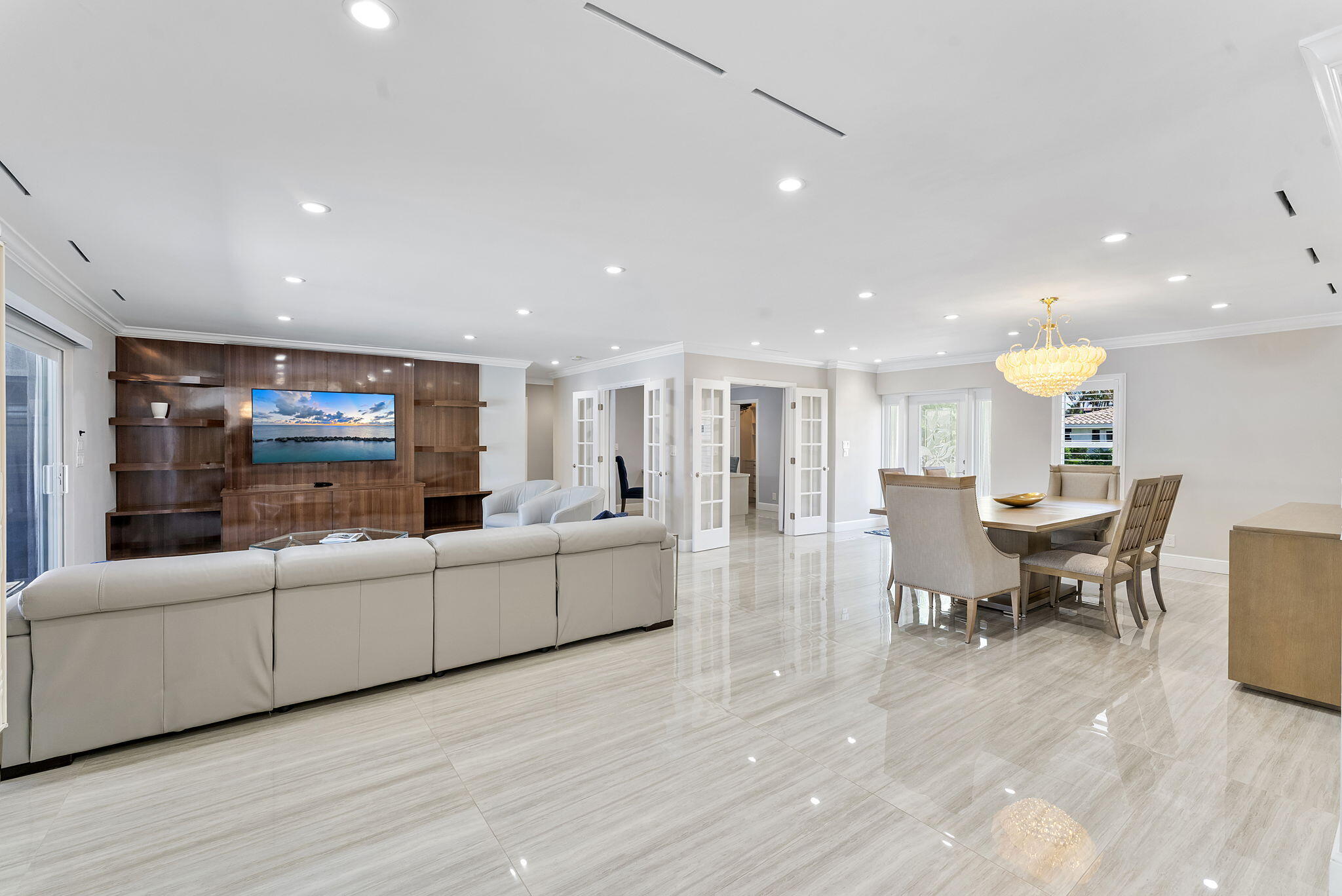 831 Dover Street Property Photo 30