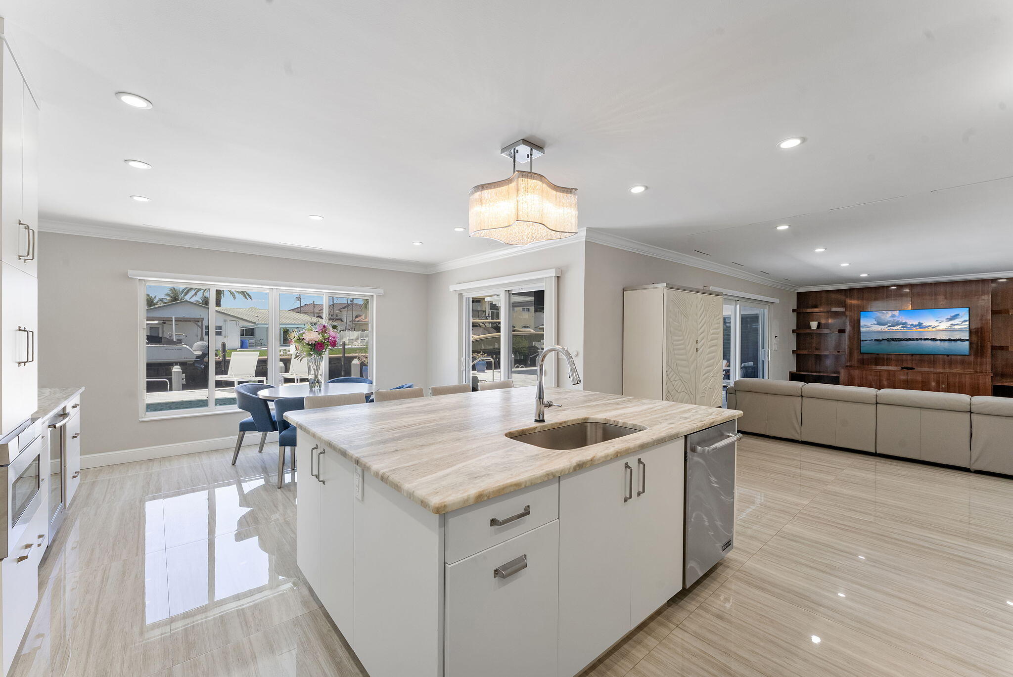 831 Dover Street Property Photo 39