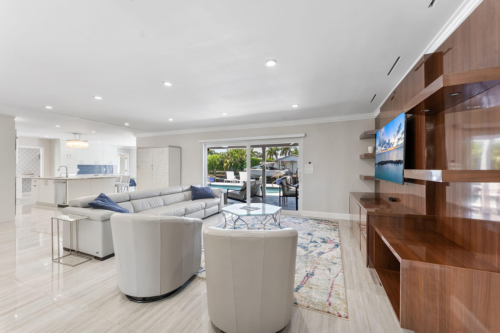 831 Dover Street Property Photo 46