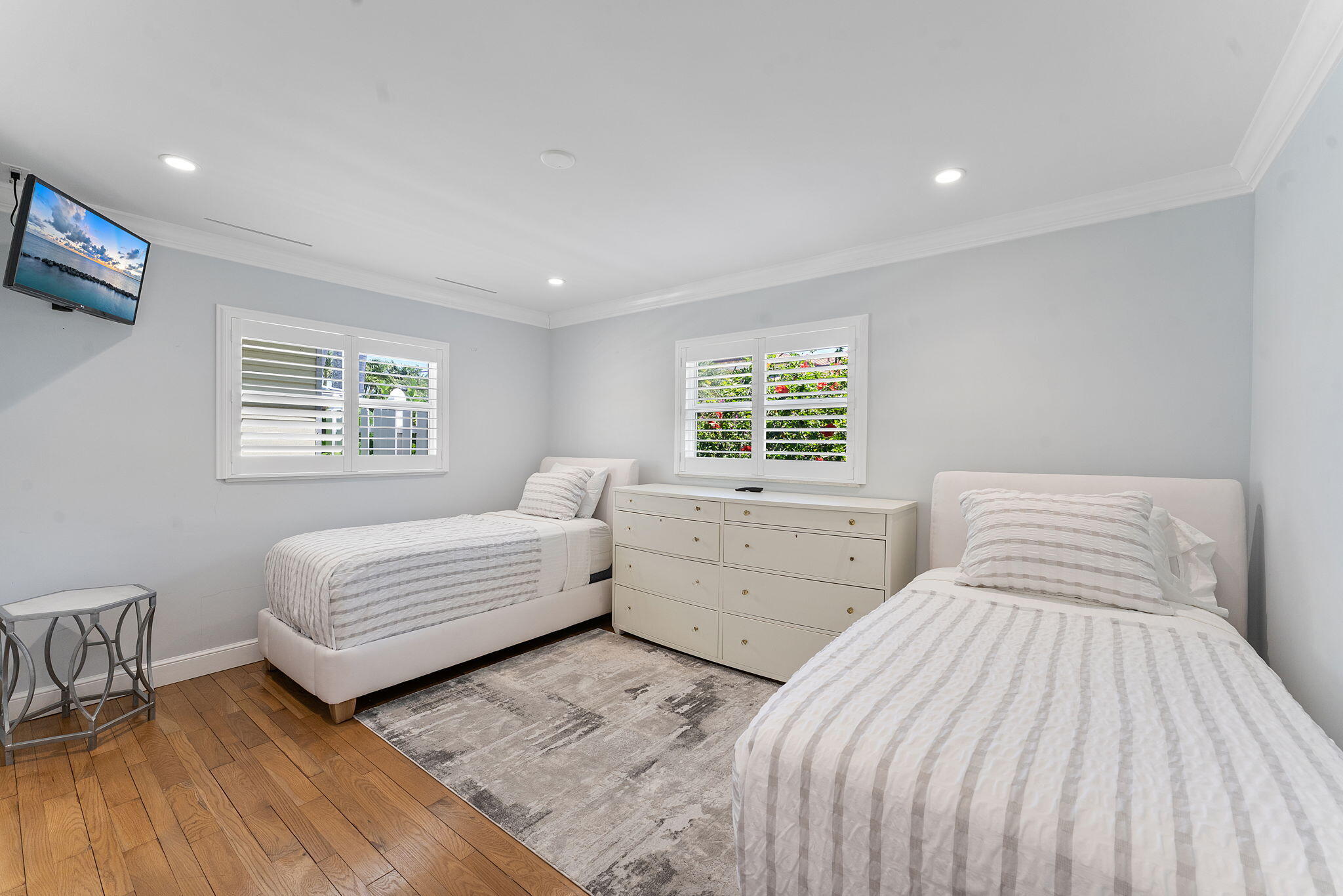 831 Dover Street Property Photo 49