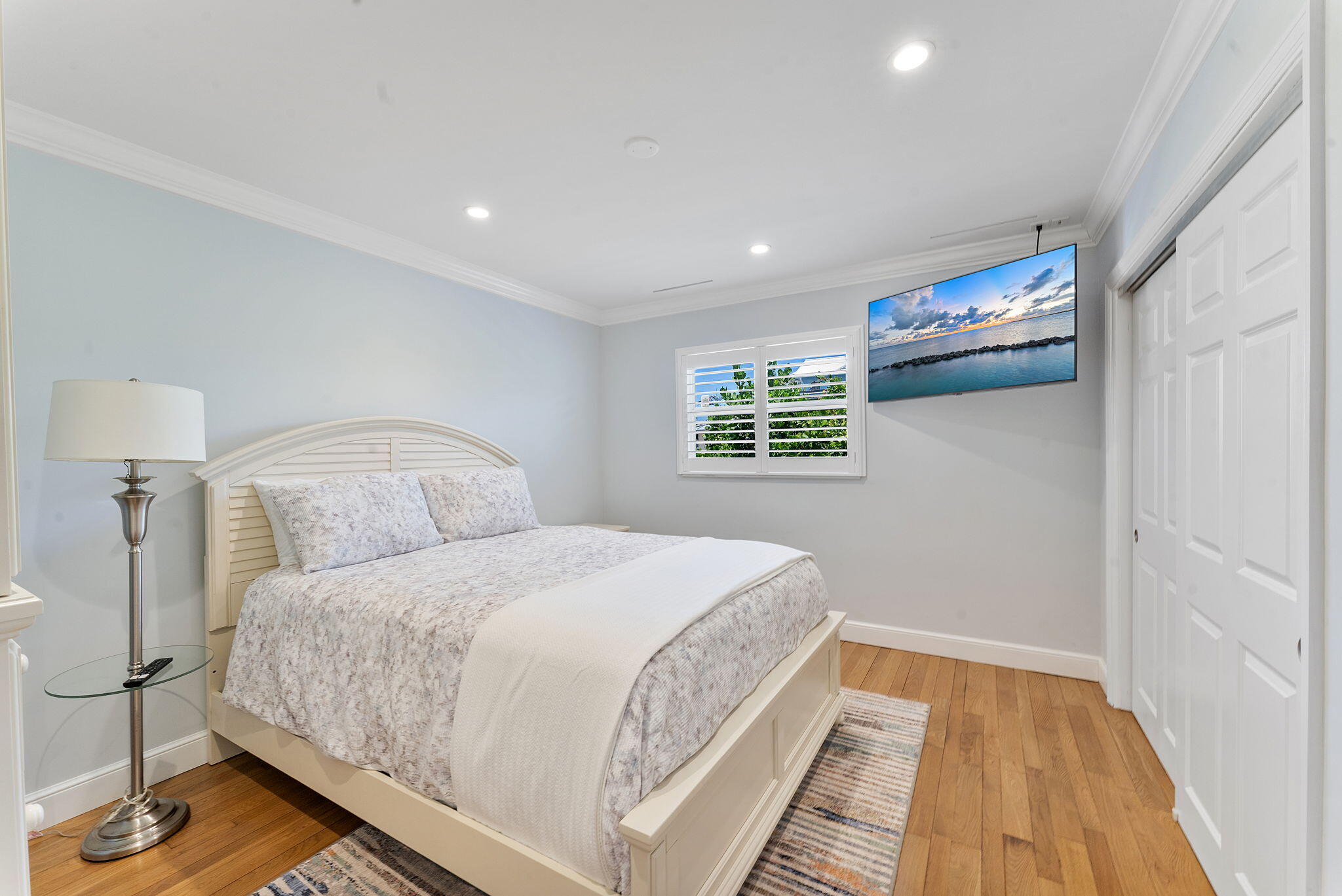 831 Dover Street Property Photo 53