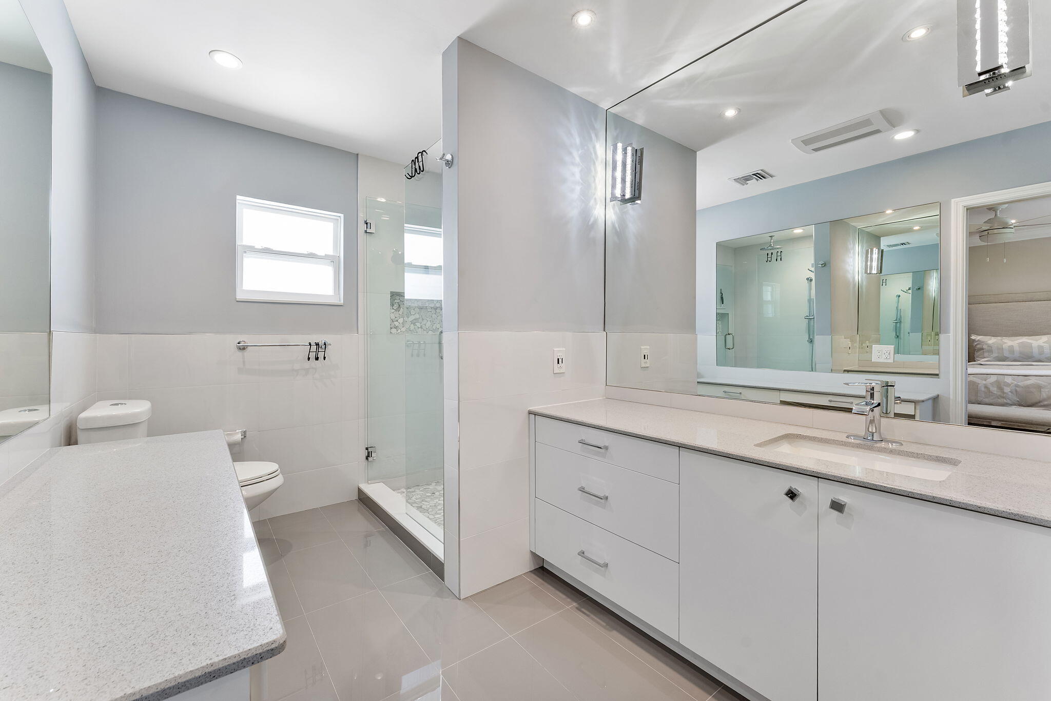 831 Dover Street Property Photo 57