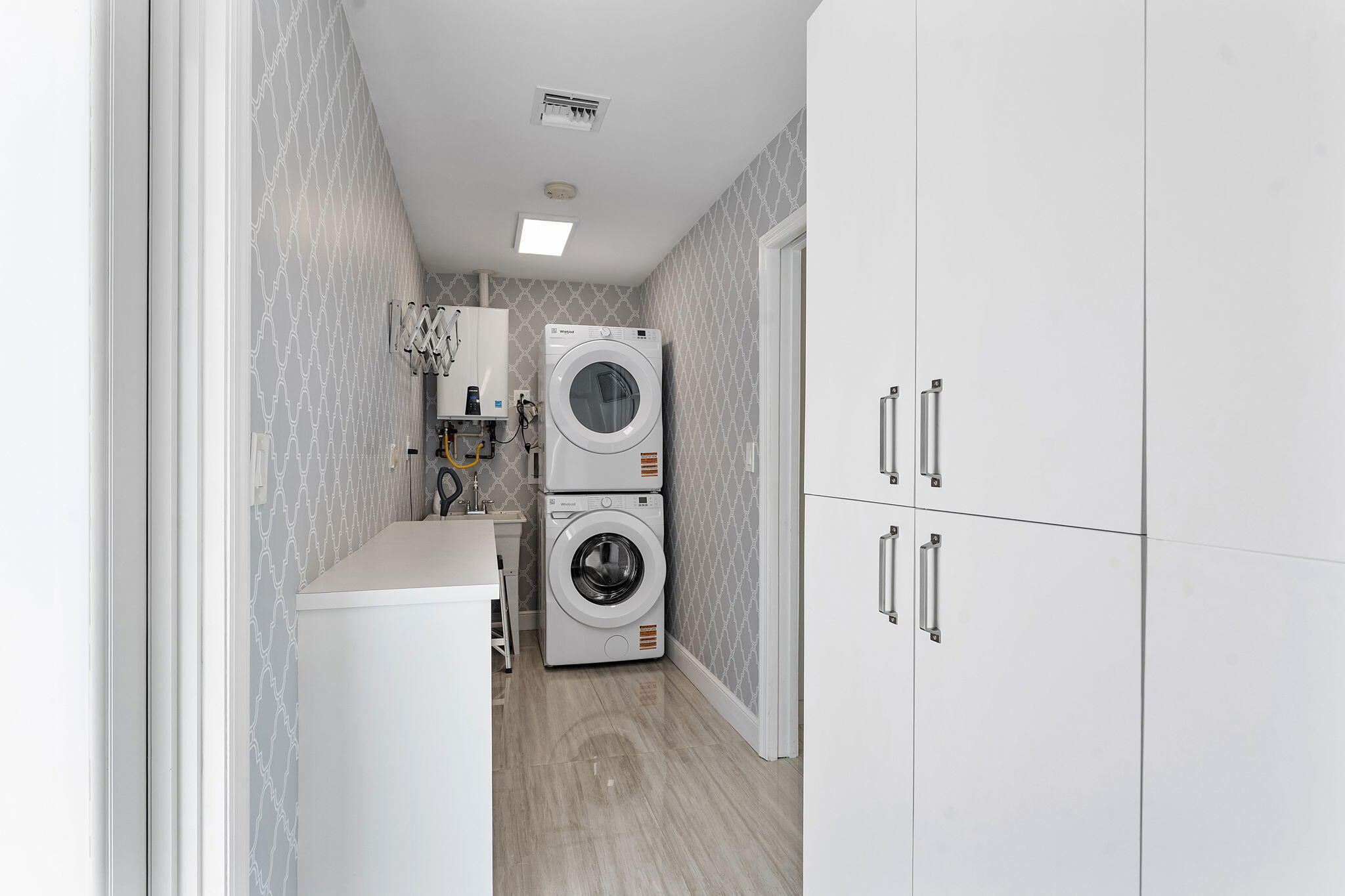 831 Dover Street Property Photo 81