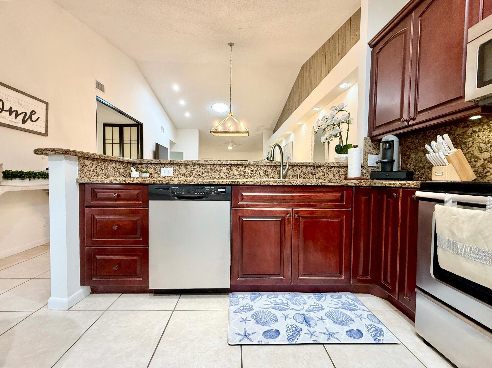 10938 Roebelini Palm Court A Property Photo 7
