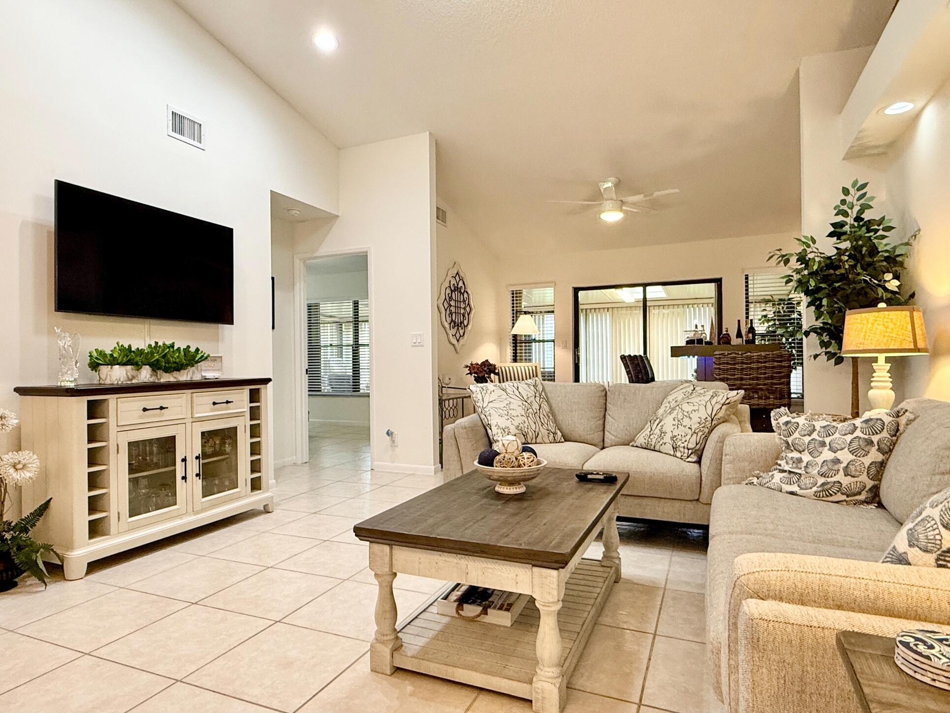 10938 Roebelini Palm Court A Property Photo 14