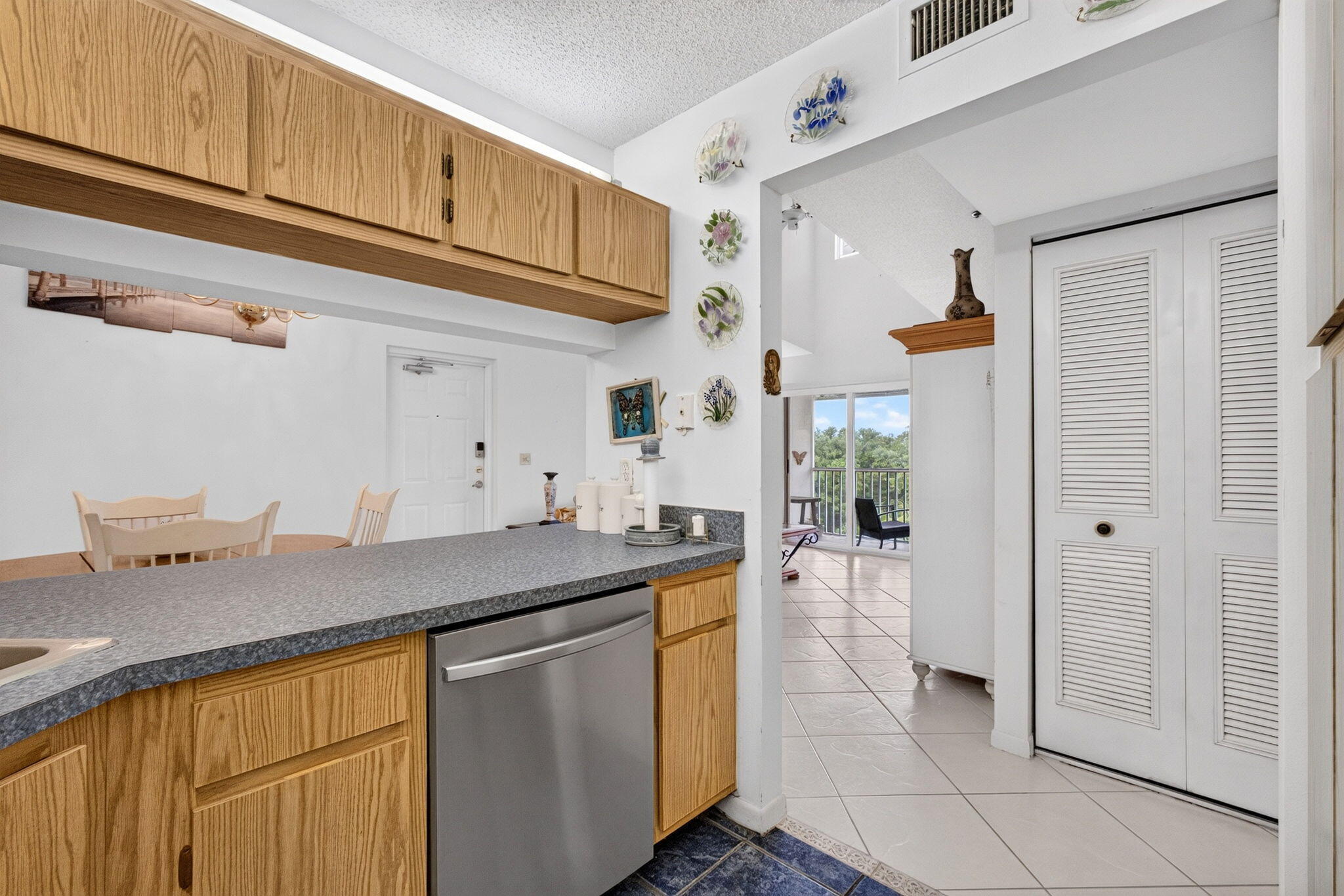 4452 Ne Ocean Boulevard C3 Property Photo 5
