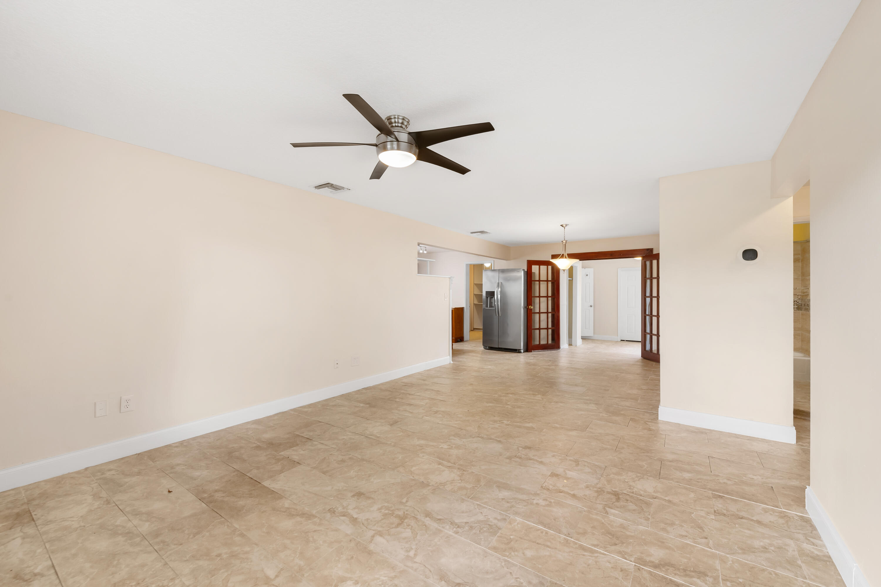 51 Ne 49th Street Property Photo 9