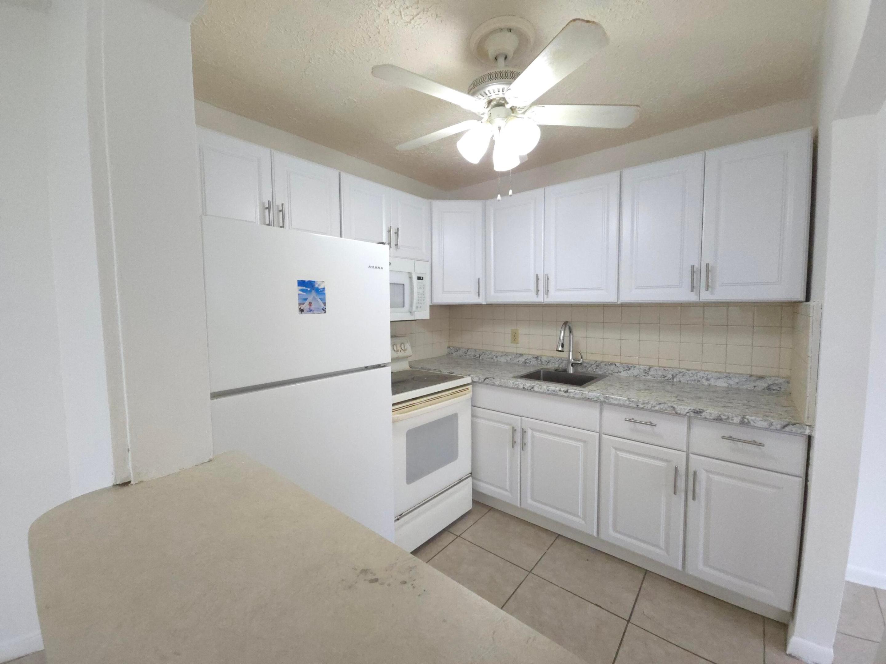 129 Norwich F Property Photo 5