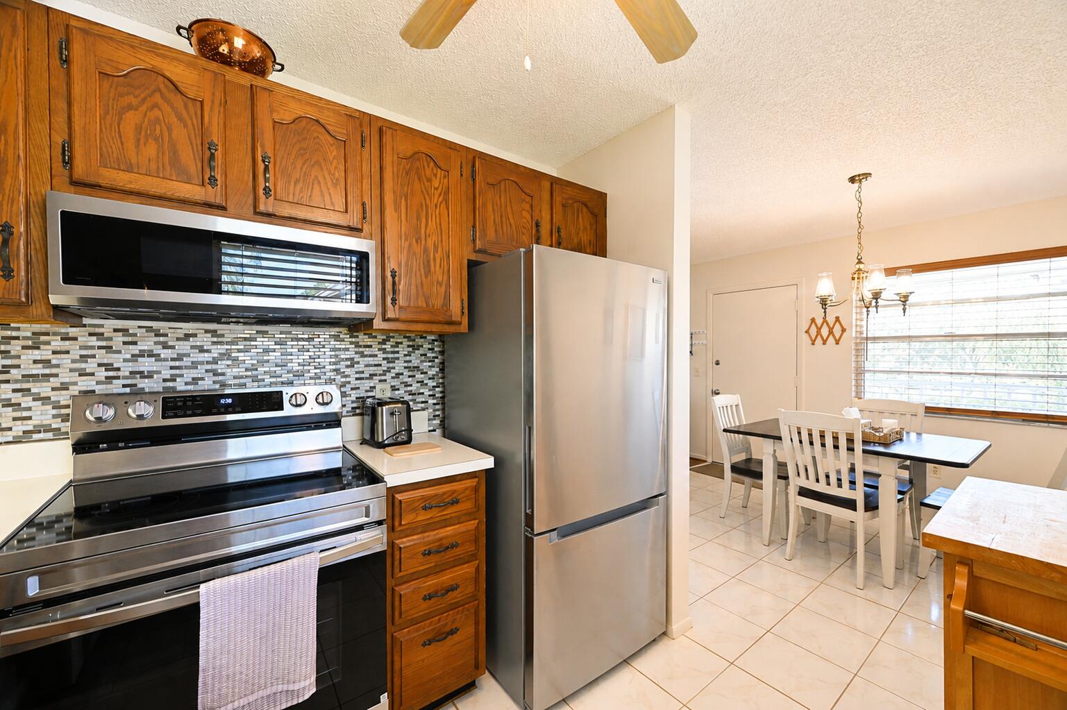 27 Lake Vista Trail 203 Property Photo 7