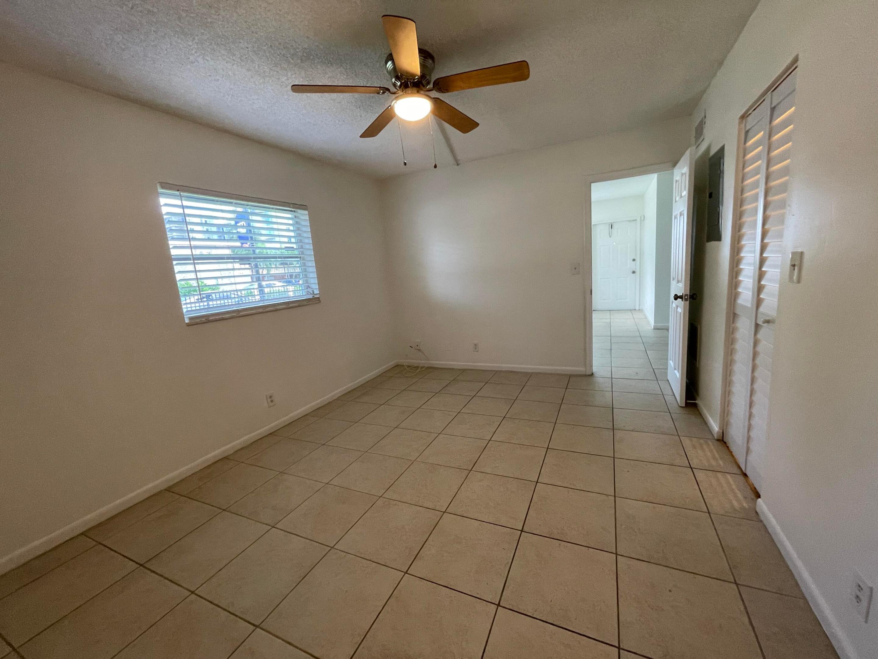 306 E Ocean Avenue 114 Property Photo 9