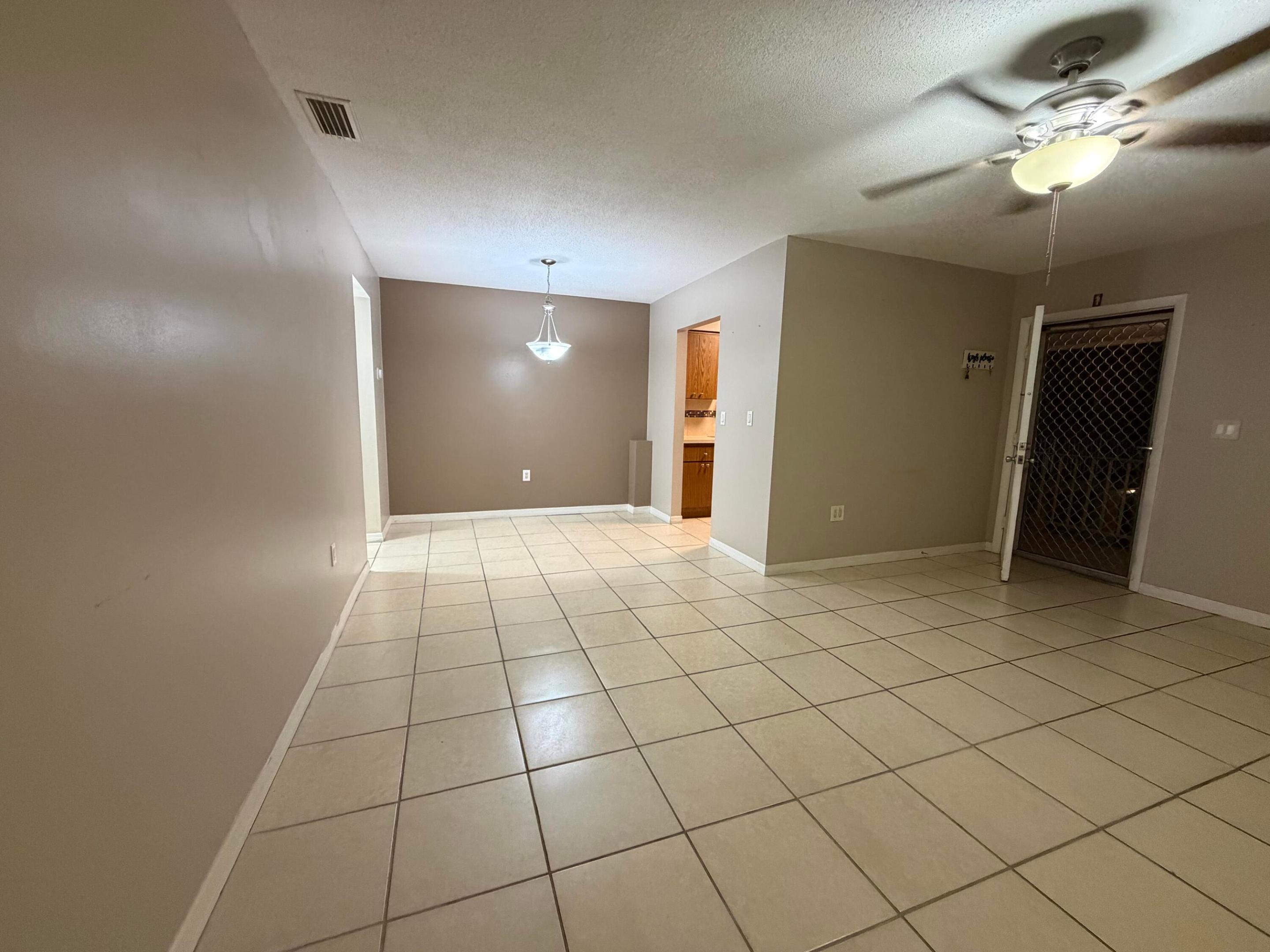 2302 Sunrise Boulevard 2-210 Property Photo 3