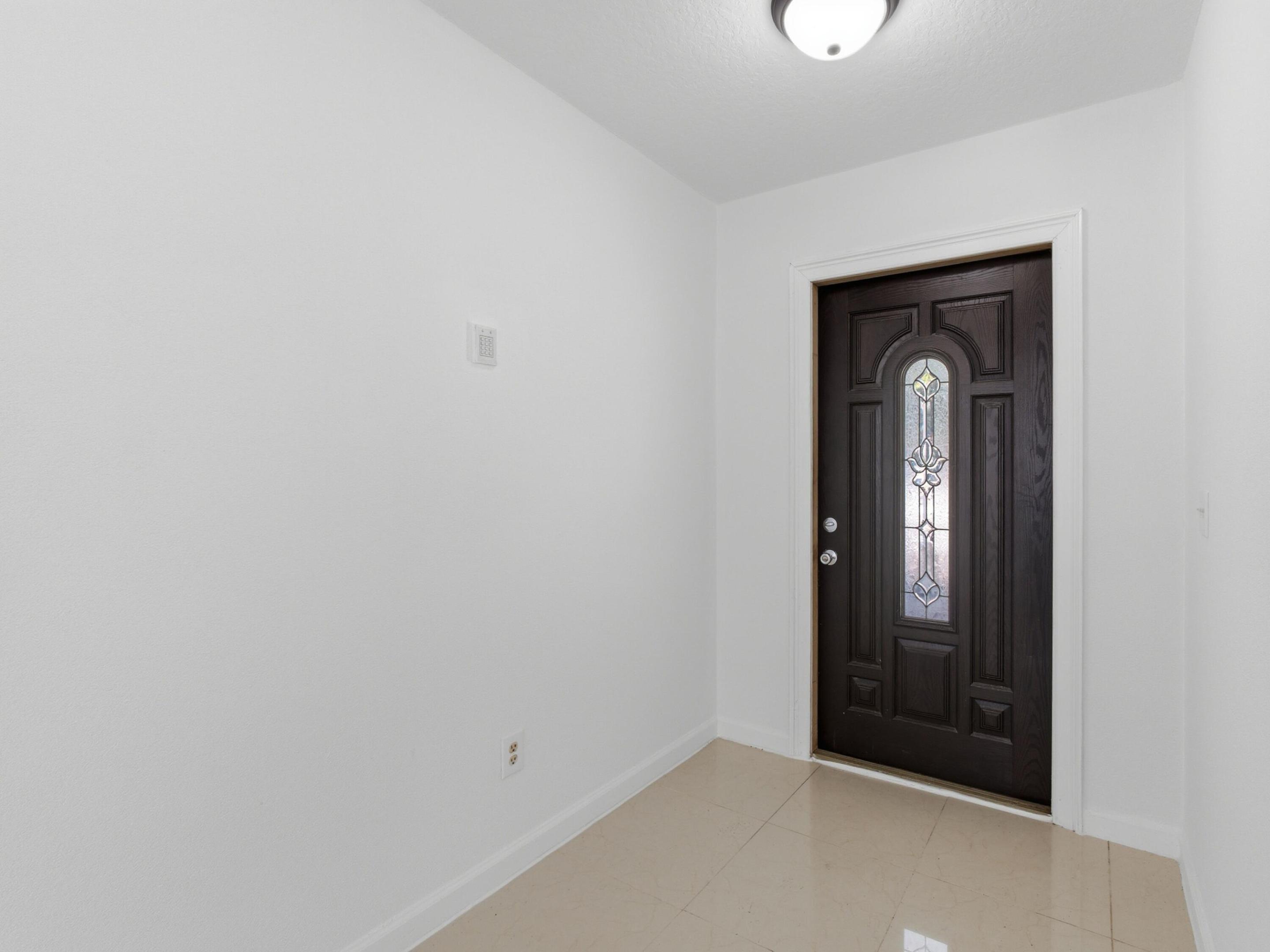 14242 77th Place N Property Photo 6