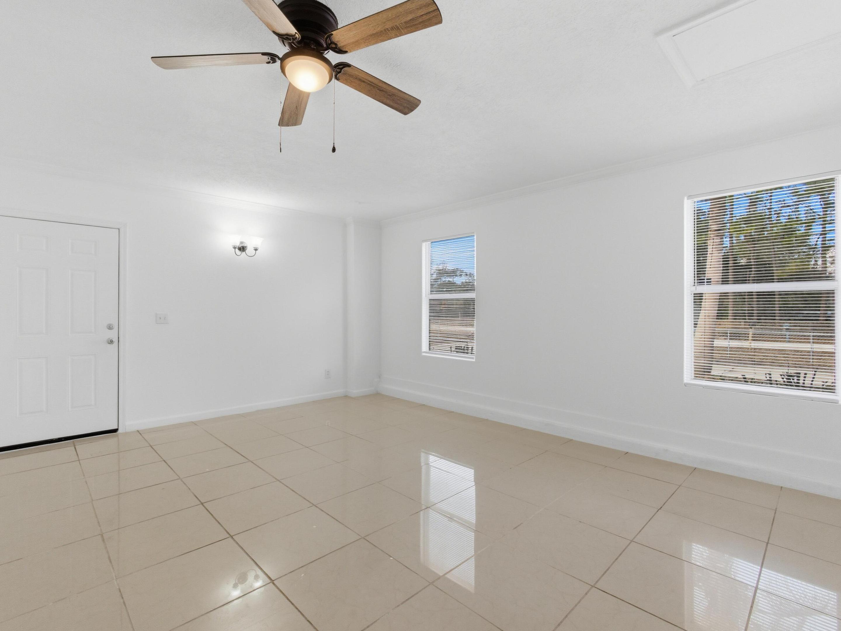 14242 77th Place N Property Photo 18