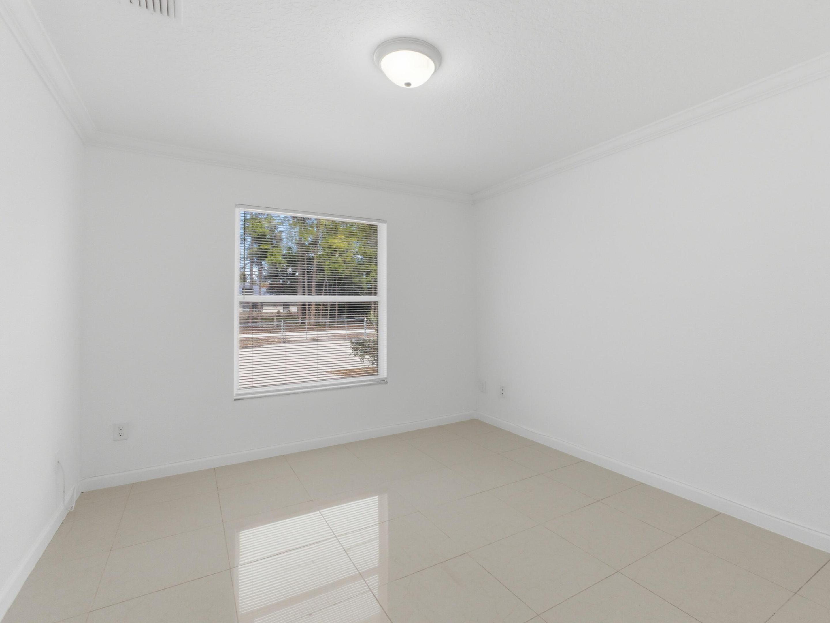 14242 77th Place N Property Photo 22