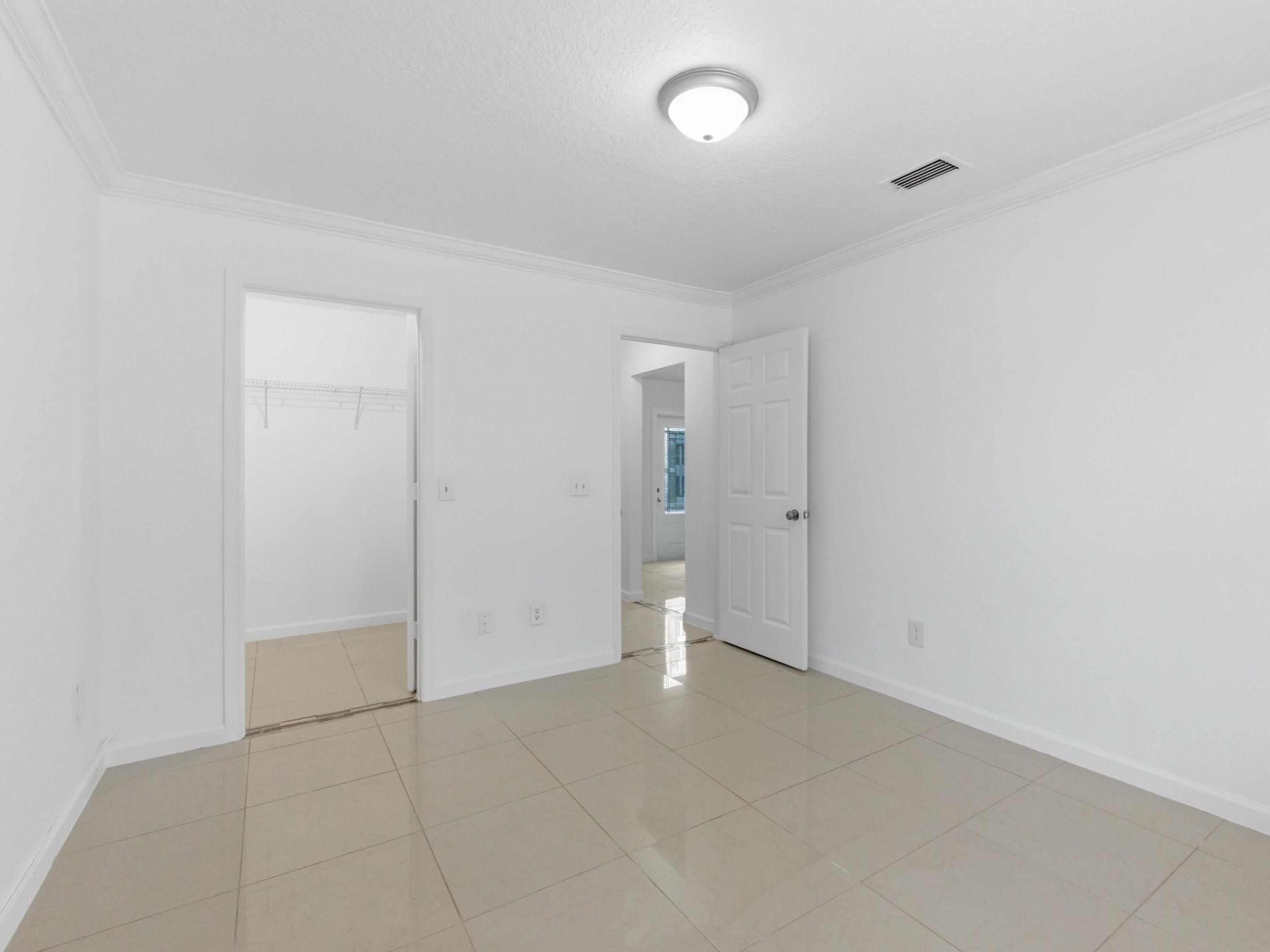 14242 77th Place N Property Photo 24