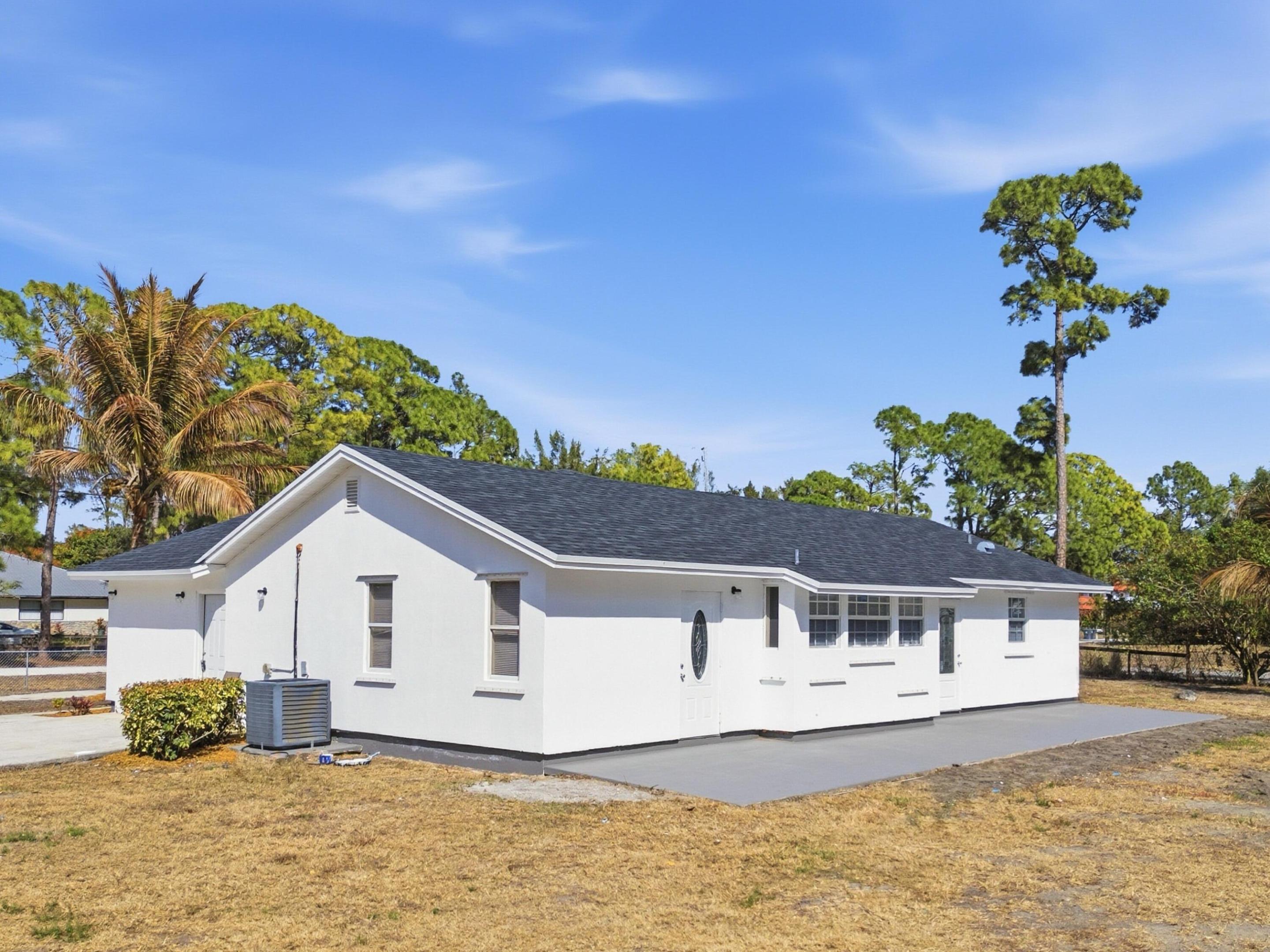 14242 77th Place N Property Photo 32