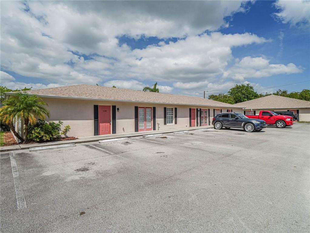 528 13th Place 528 Property Photo 1