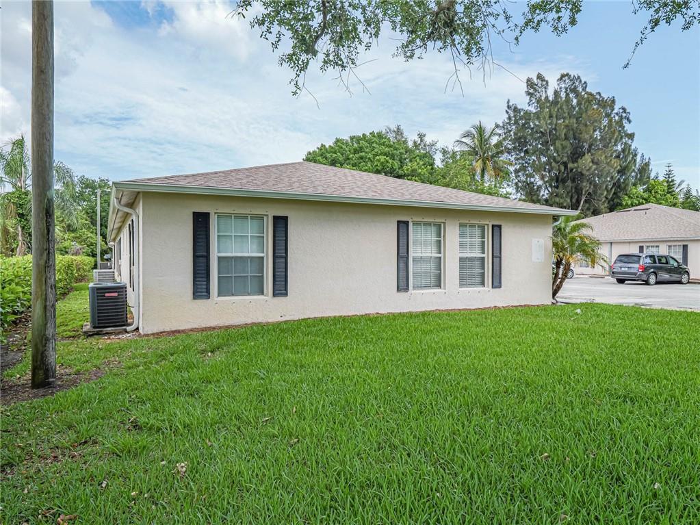 528 13th Place 528 Property Photo 4