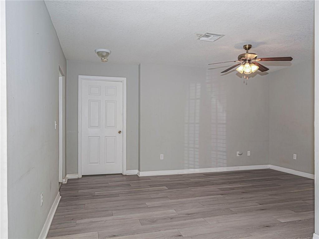 528 13th Place 528 Property Photo 9