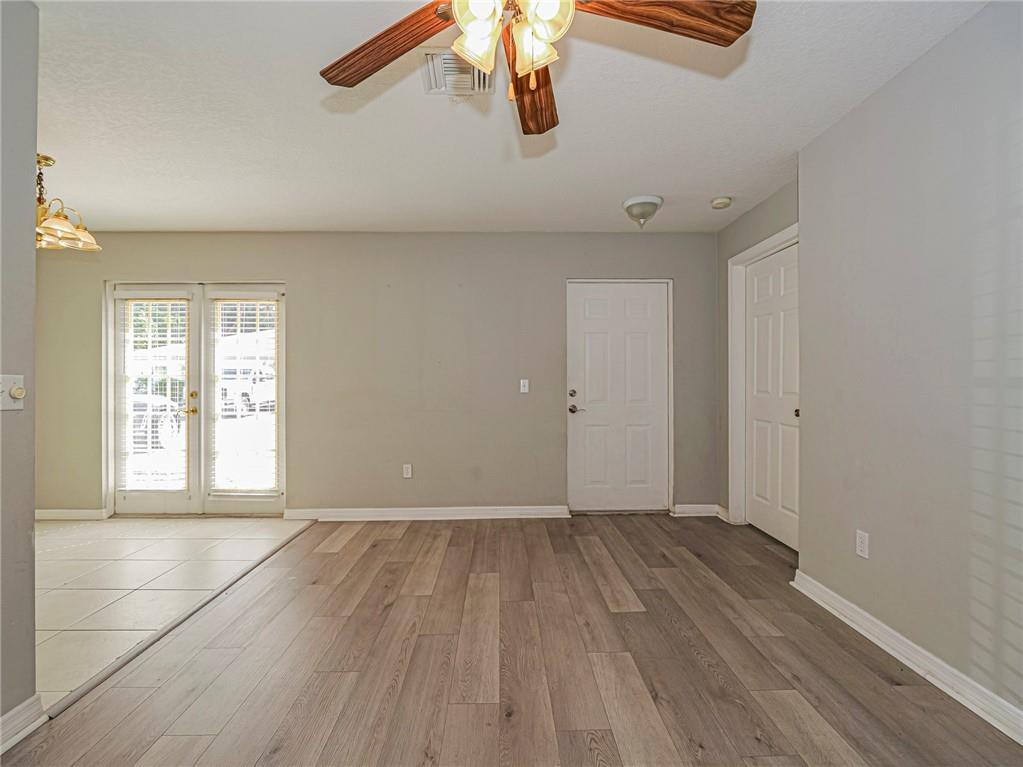 528 13th Place 528 Property Photo 10