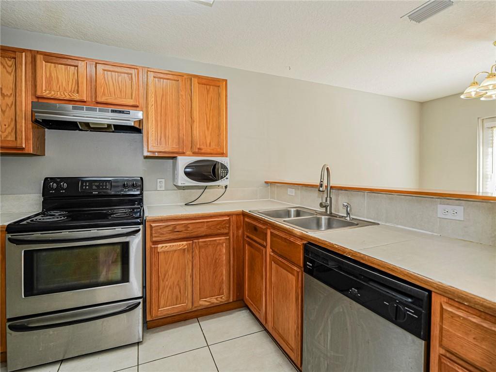 528 13th Place 528 Property Photo 14