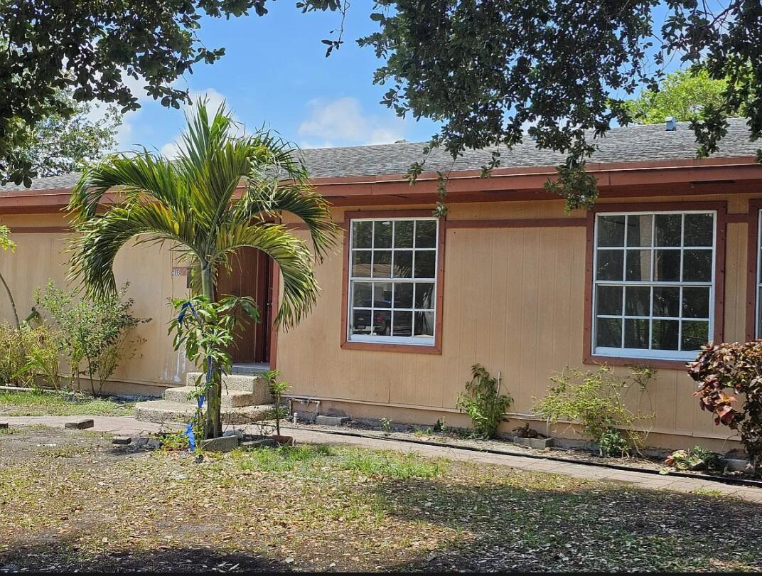 2013 Dock Street Property Photo 1