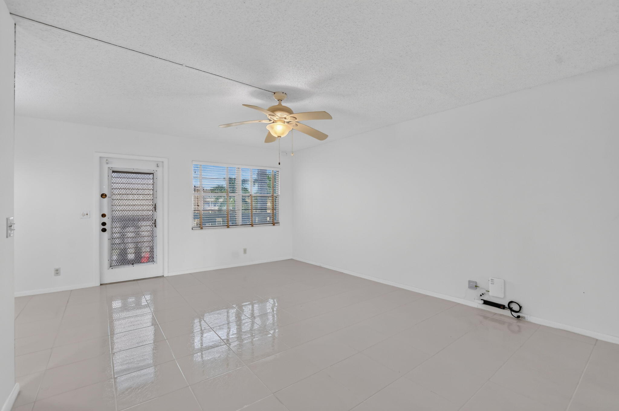 3010 Guildford A Property Photo 11