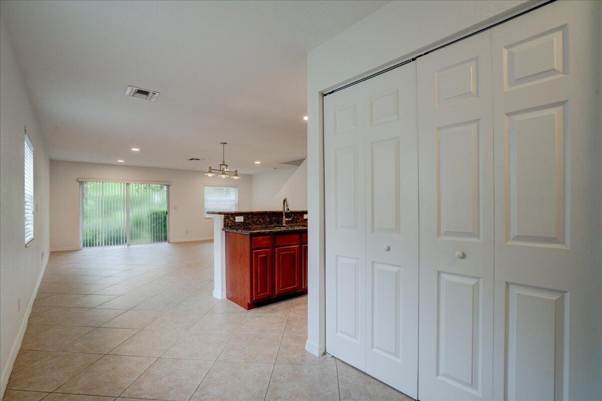 22160 Majestic Woods Way Property Photo 7