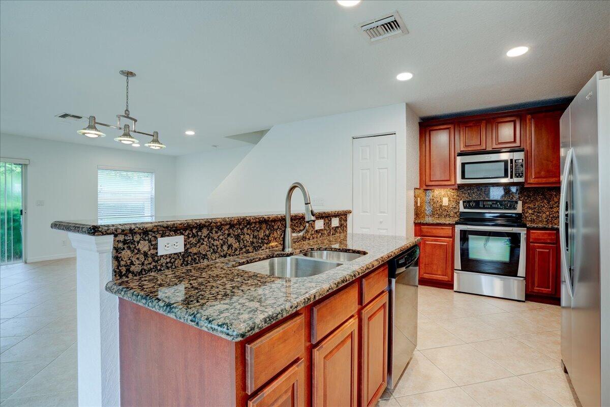 22160 Majestic Woods Way Property Photo 23