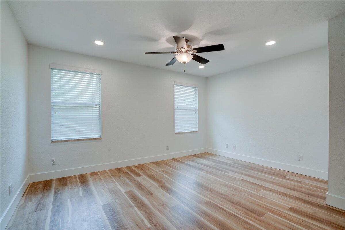 22160 Majestic Woods Way Property Photo 33