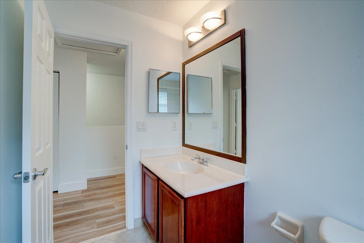 22160 Majestic Woods Way Property Photo 44