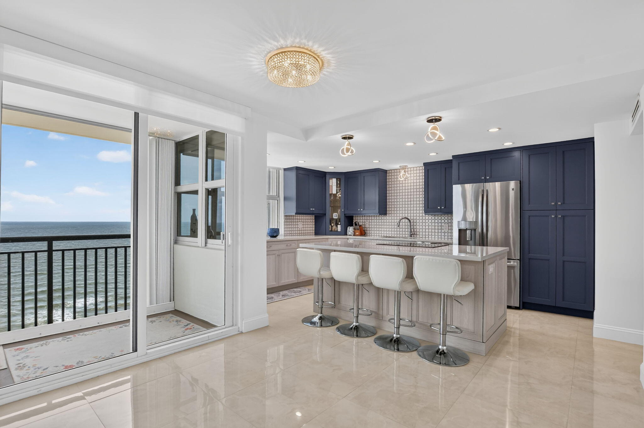 2000 S Ocean Boulevard 16b Property Photo 4