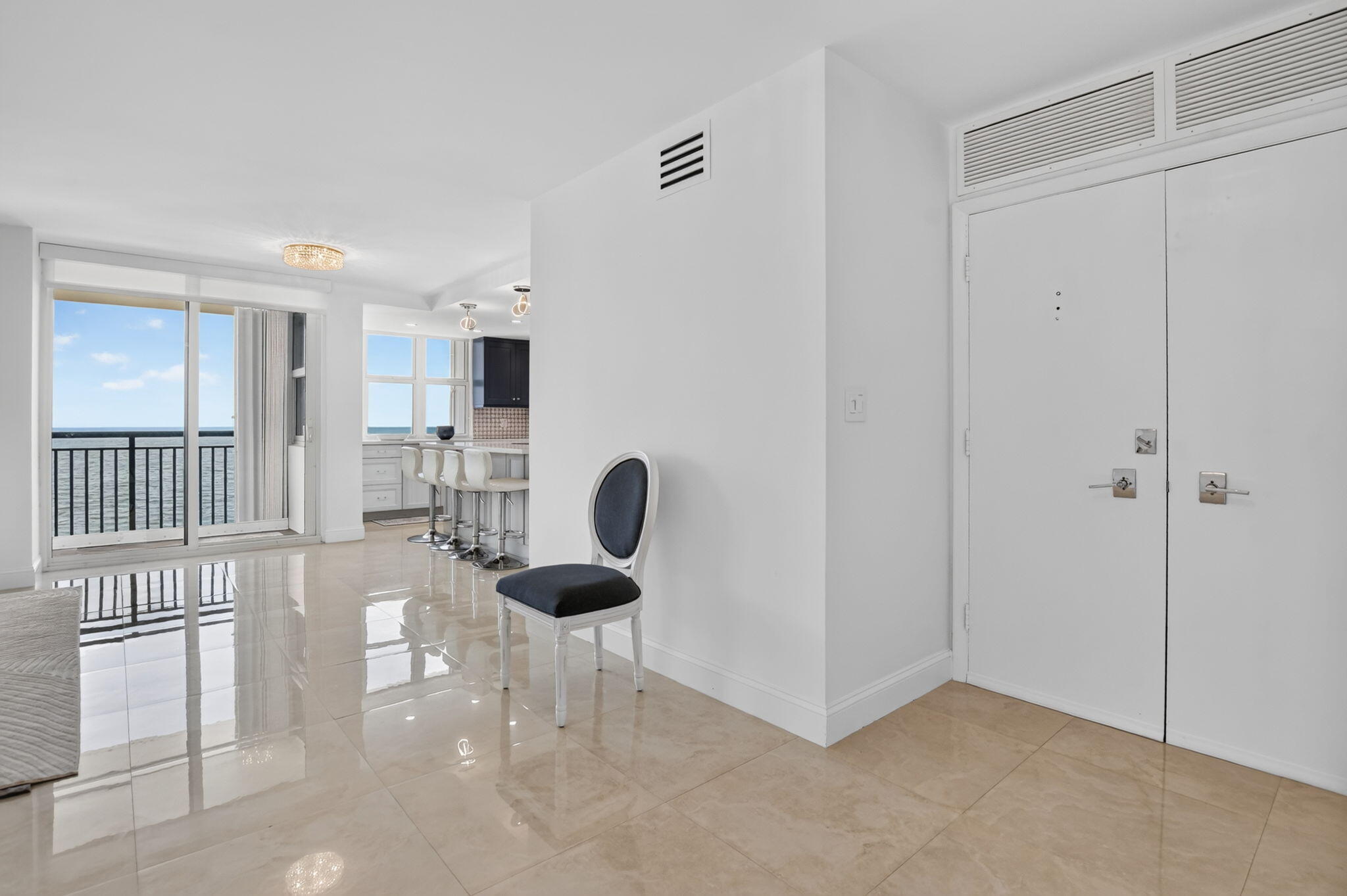 2000 S Ocean Boulevard 16b Property Photo 6
