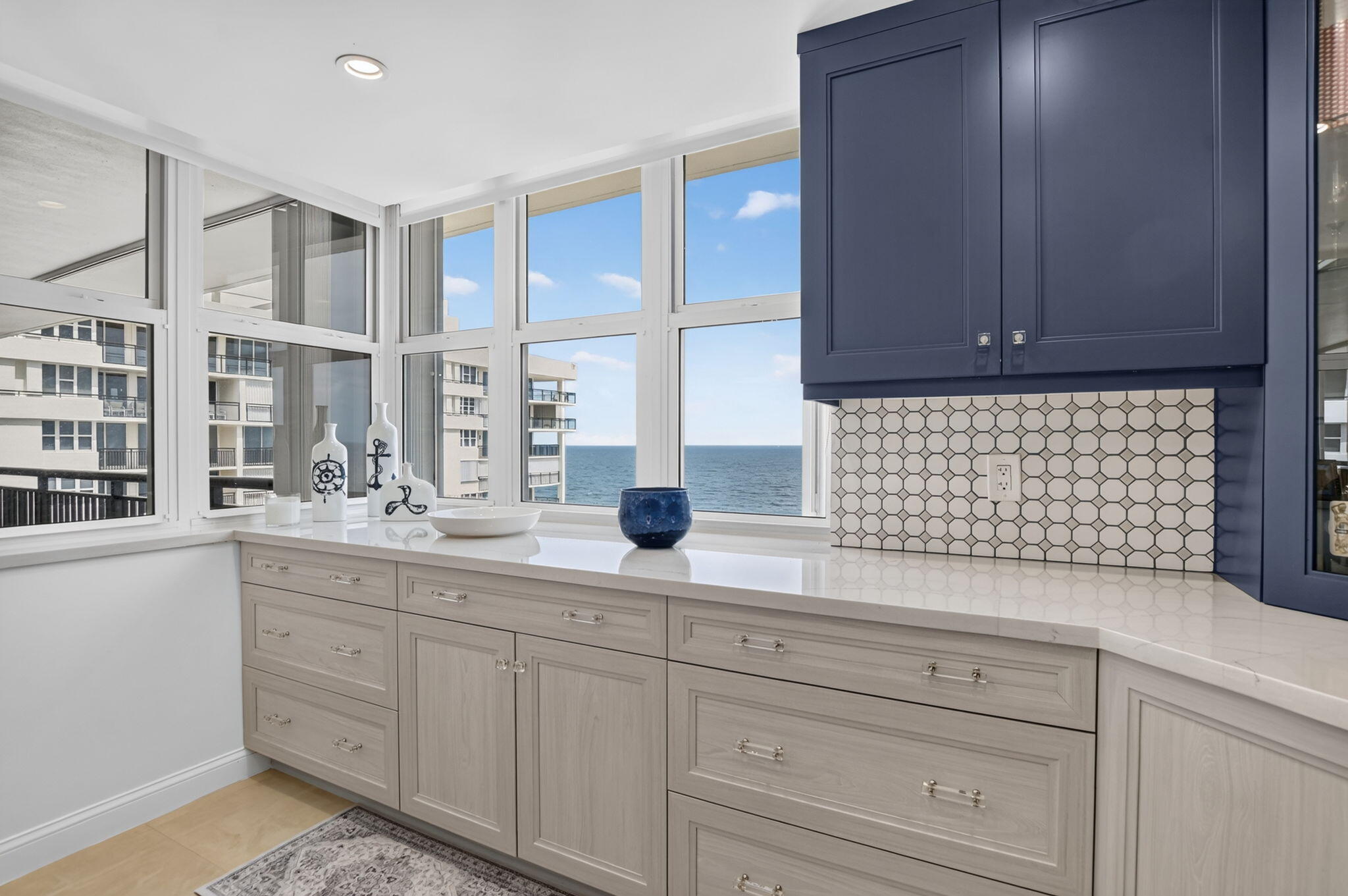 2000 S Ocean Boulevard 16b Property Photo 13