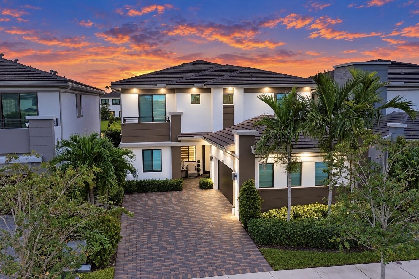 10733 Aqua Court Property Photo 1