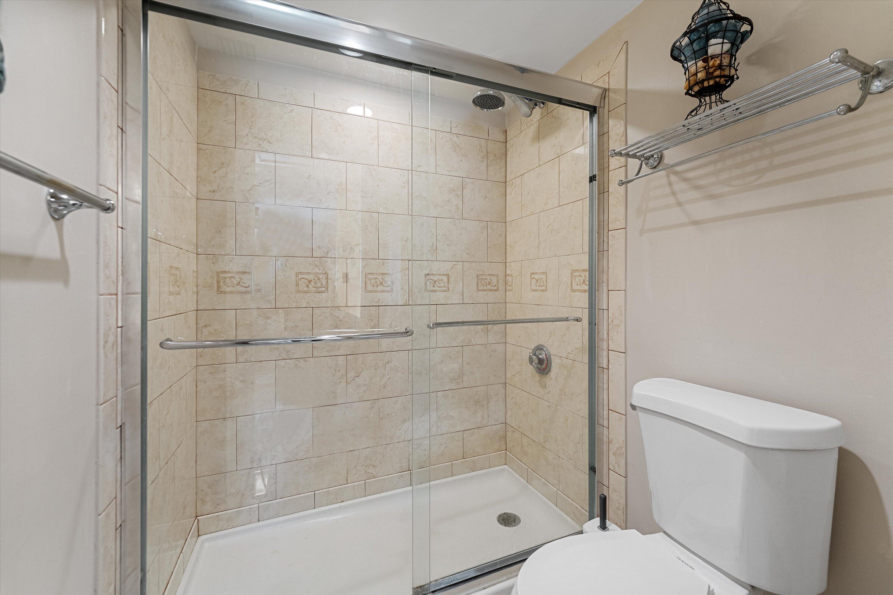 200 Scotia Drive 302 Property Photo 12